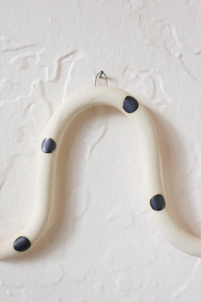 Carter + Rose, Ceramic Wall Snake Horizontal - Carter + Rose